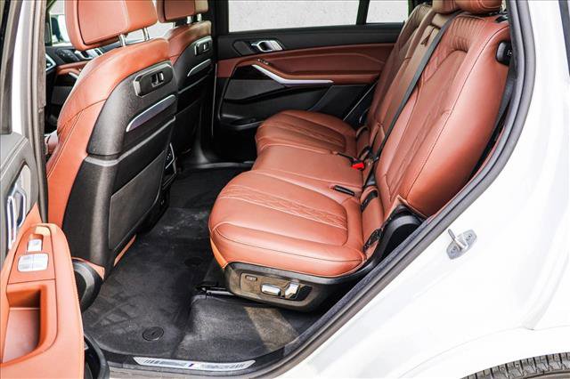 Used 2025 BMW X7 M60i AWD/4WD image 22