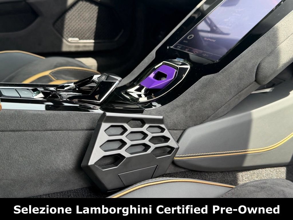 Used 2024 Lamborghini Huracan Tecnica RWD image 41