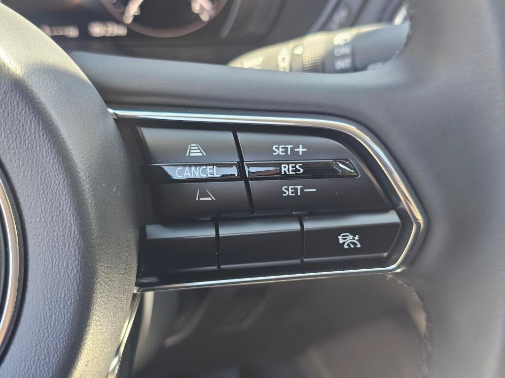 Certified 2024 MAZDA CX-90 Plug-In Hybrid w/ Preferred AWD/4WD image 32