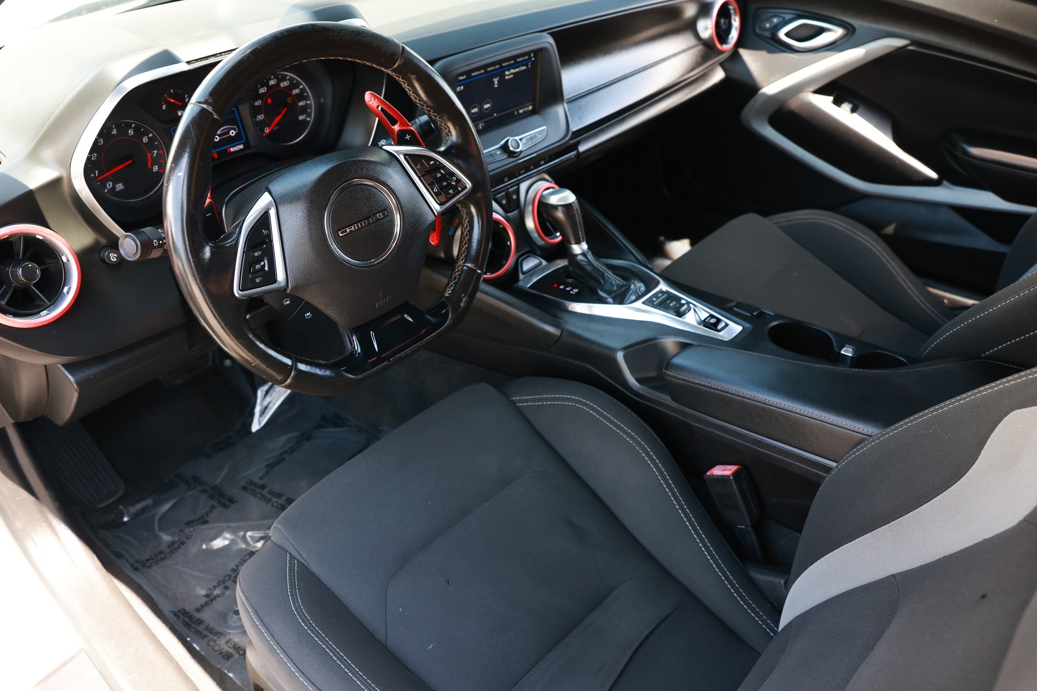 Used 2019 Chevrolet Camaro LT RWD image 6