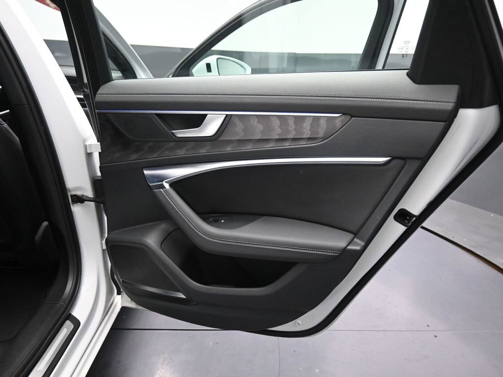 Used 2024 Audi A6 Premium Plus image 19