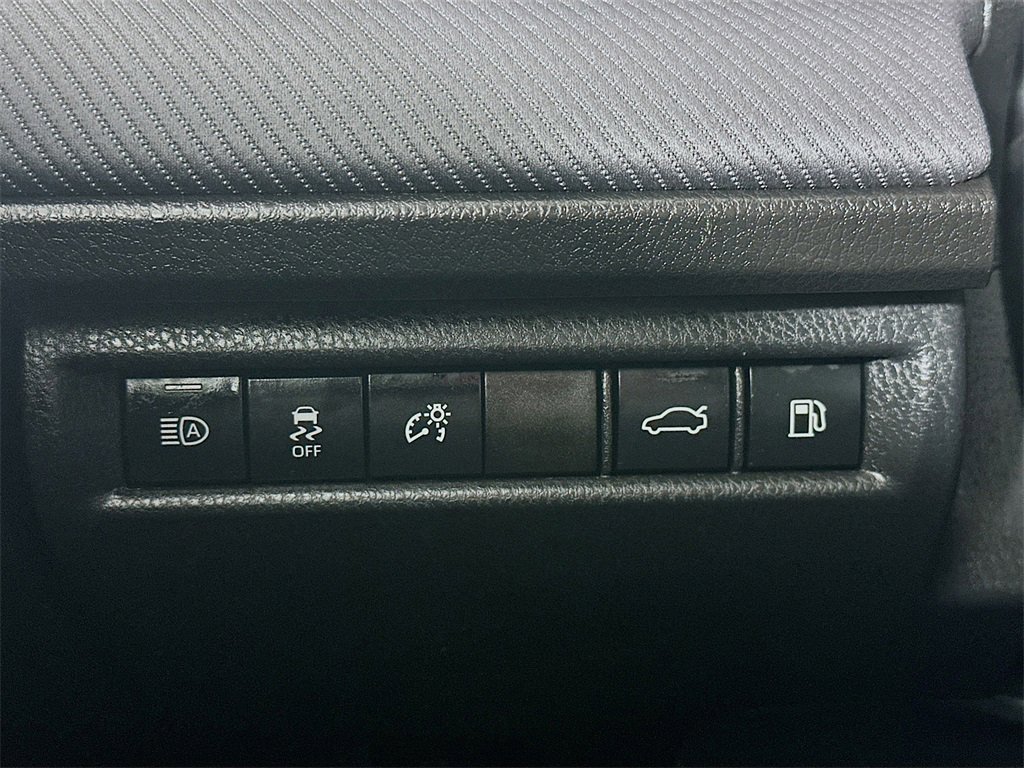 Used 2025 Toyota Camry SE image 21