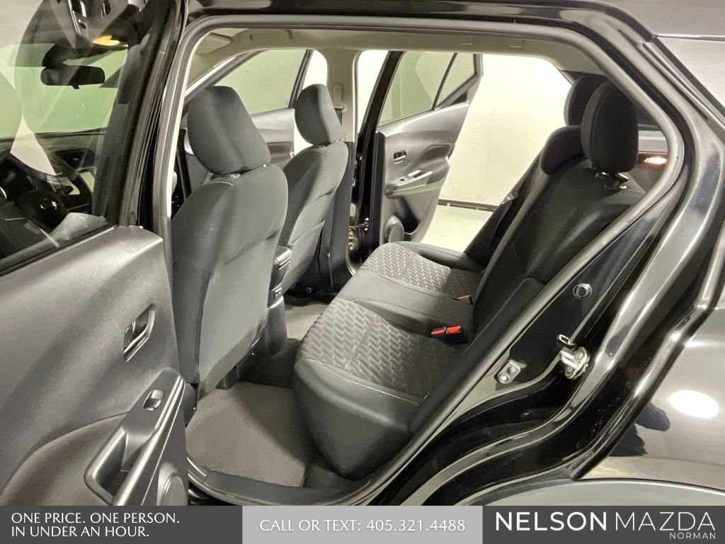 Used 2021 Nissan Kicks S image 12