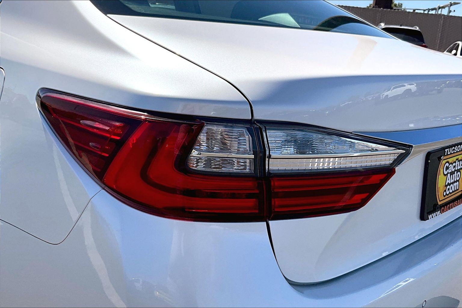 Used 2018 Lexus ES 350 w/ Premier Package FWD image 29