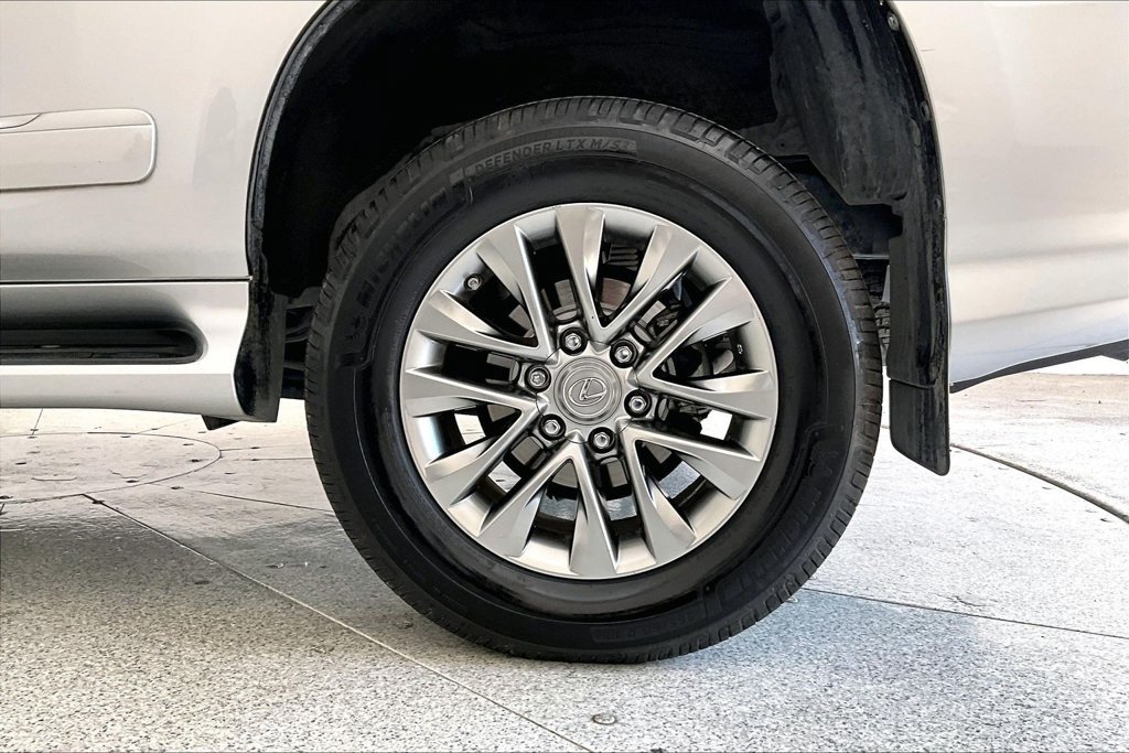 Used 2018 Lexus GX 460 Luxury w/ Preferred Accessory Package AWD/4WD image 10