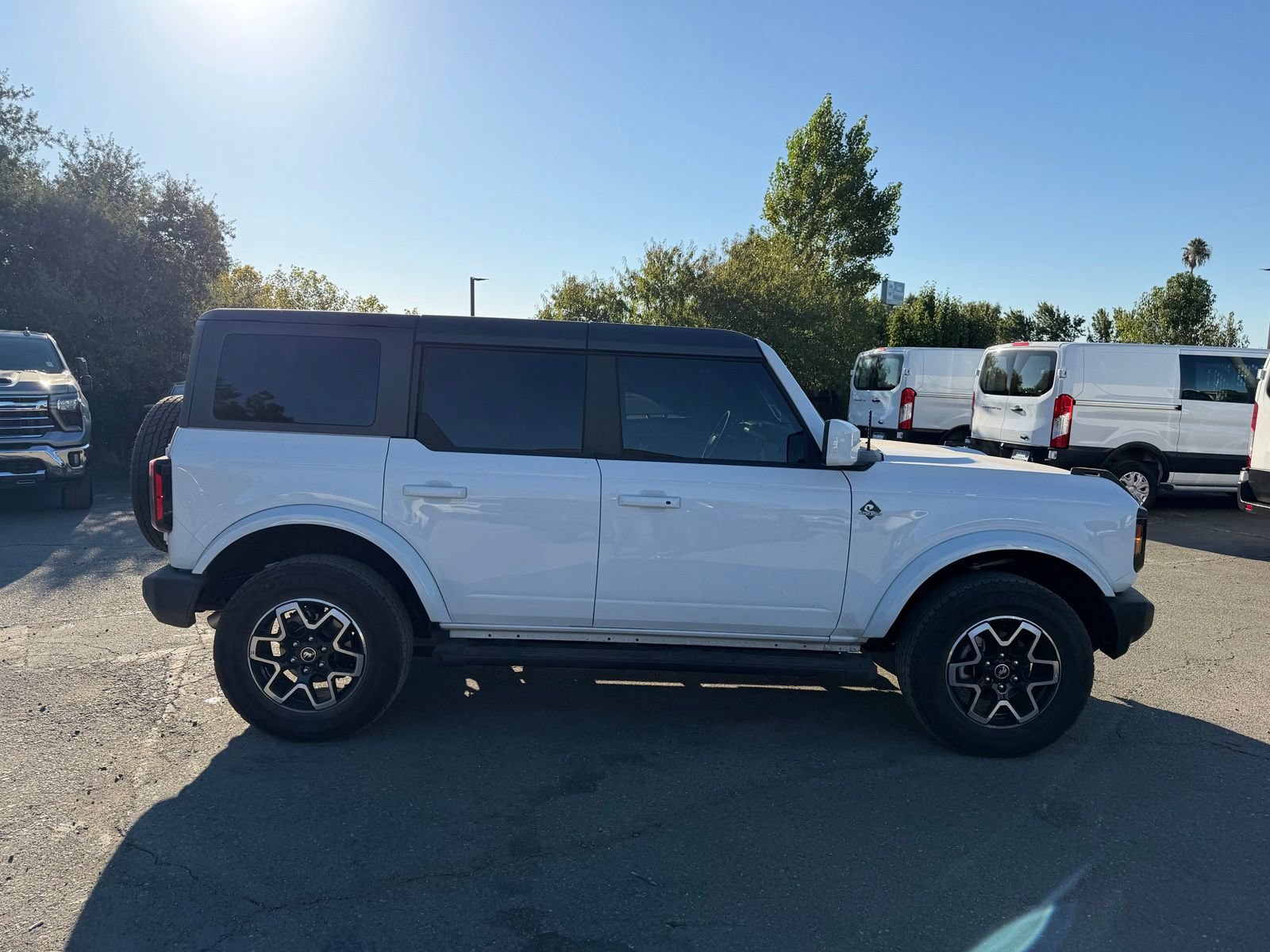 Used 2024 Ford Bronco Outer Banks AWD/4WD image 6