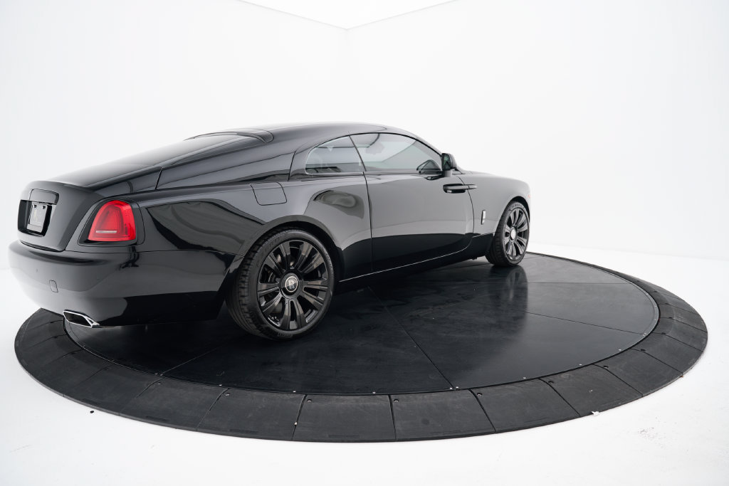Used 2015 Rolls-Royce Wraith RWD image 15
