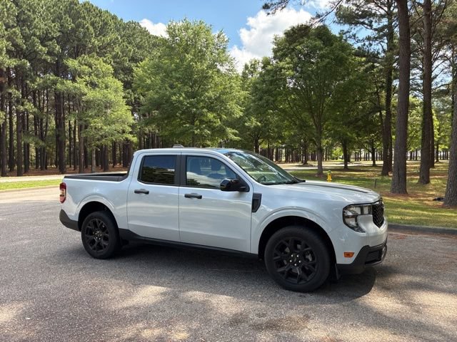 Used 2025 Ford Maverick XLT w/ XLT Luxury Package AWD/4WD image 2