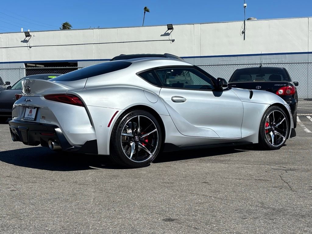 Used 2022 Toyota Supra Premium w/ Driver Assist Package image 4