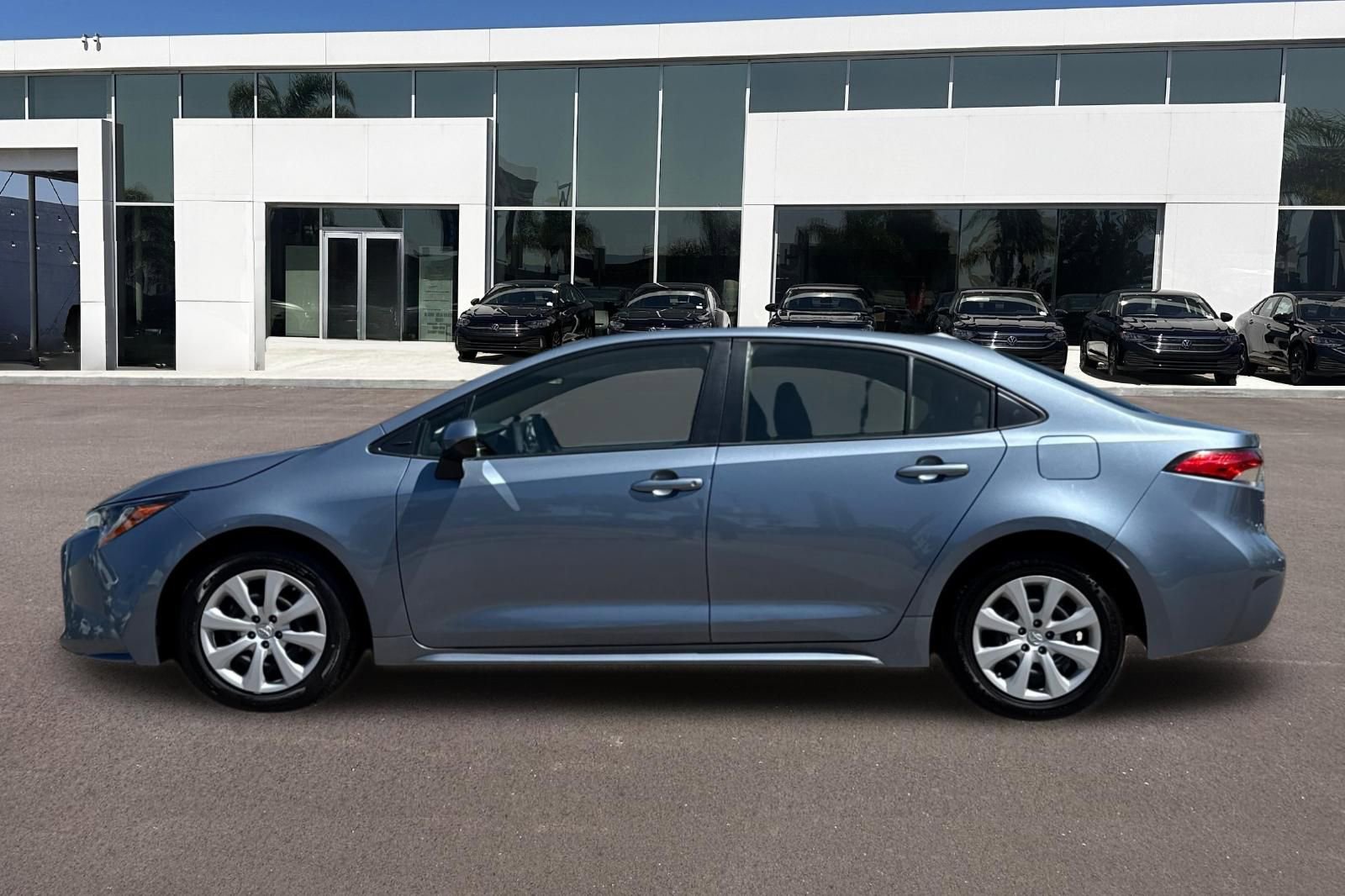 Used 2022 Toyota Corolla LE image 6