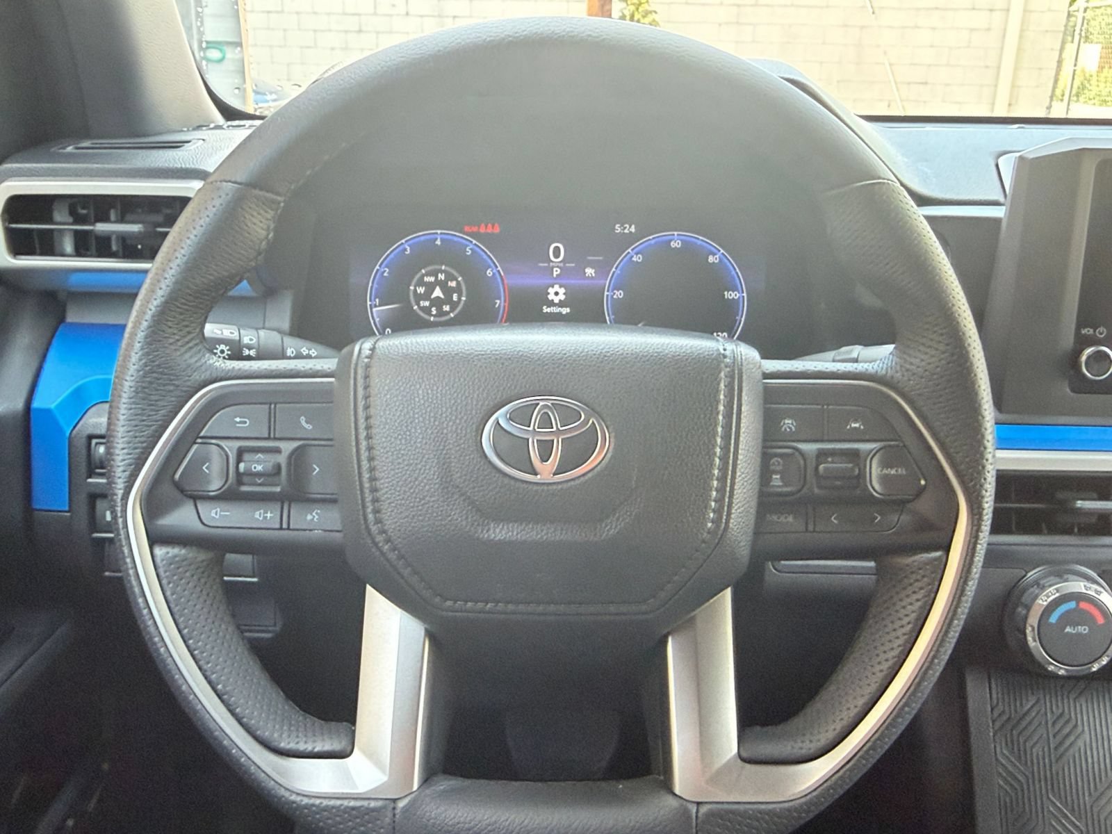 Used 2025 Toyota Tacoma TRD Off-Road AWD/4WD image 25