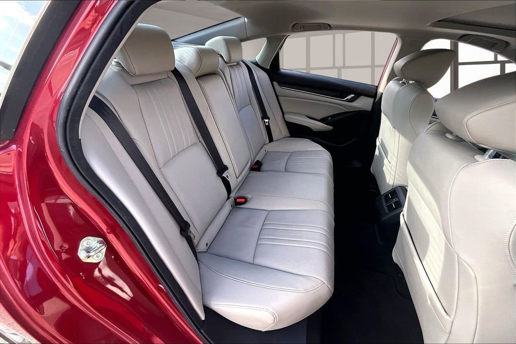 Used 2020 Honda Accord Touring image 25