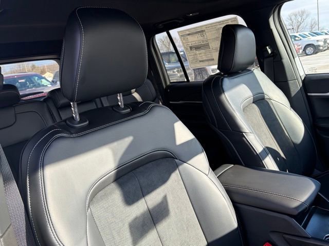 New 2026 Jeep Grand Cherokee Altitude AWD/4WD image 27