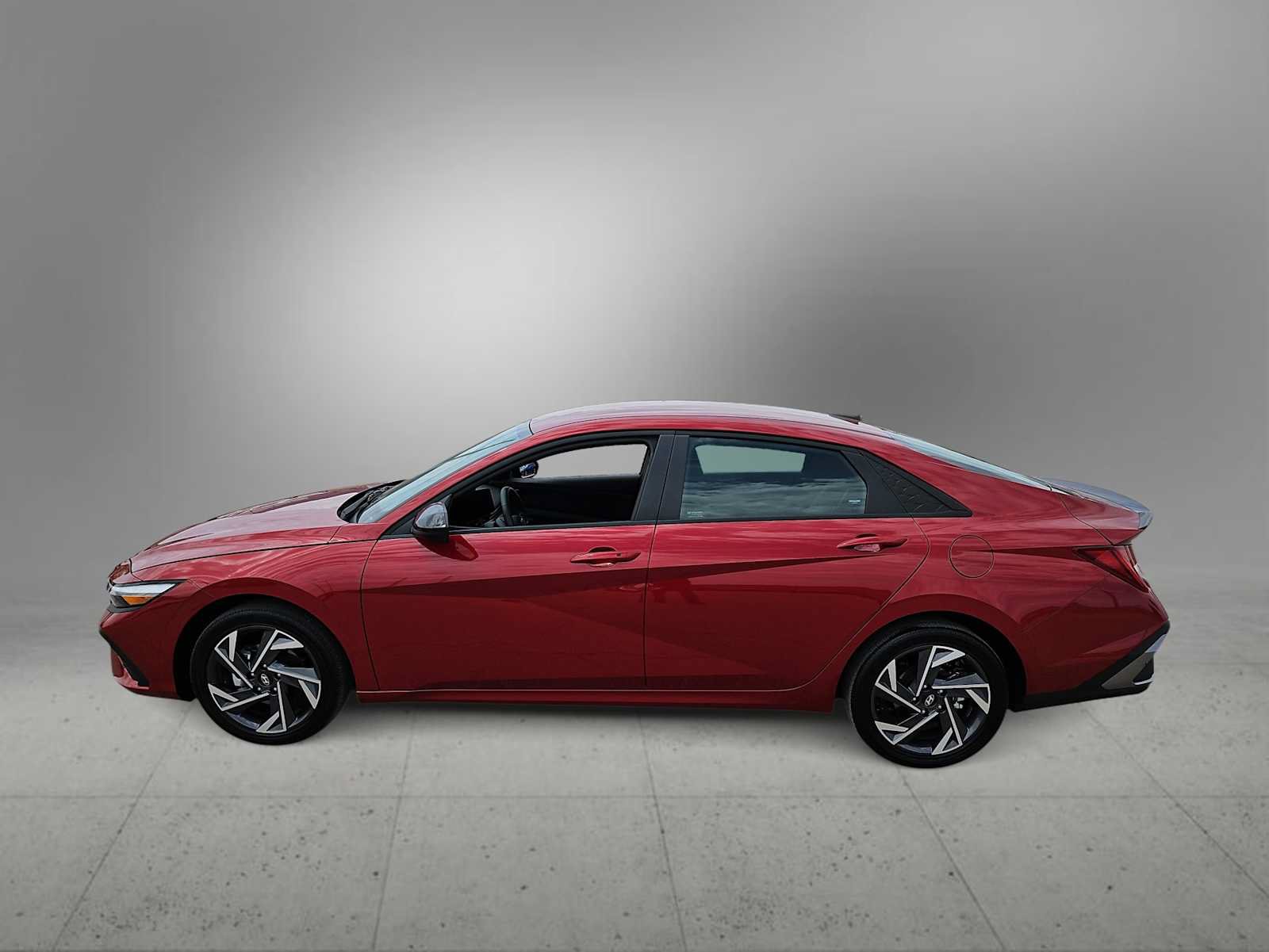 Used 2025 Hyundai Elantra Hybrid FWD image 5