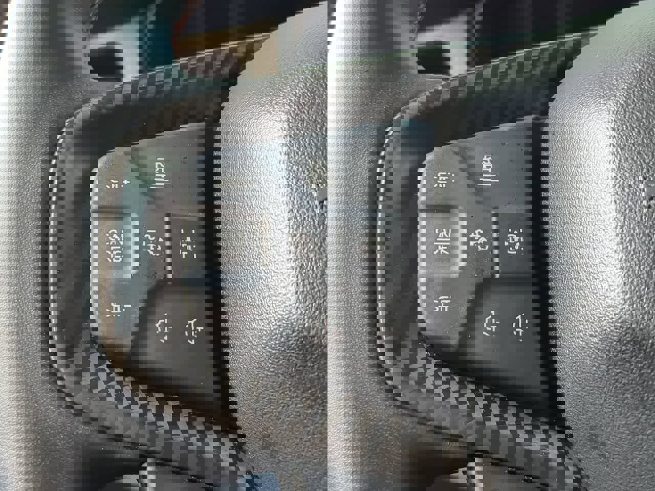 Used 2025 Ford Bronco Raptor w/ Interior Carbon Fiber Pack image 24