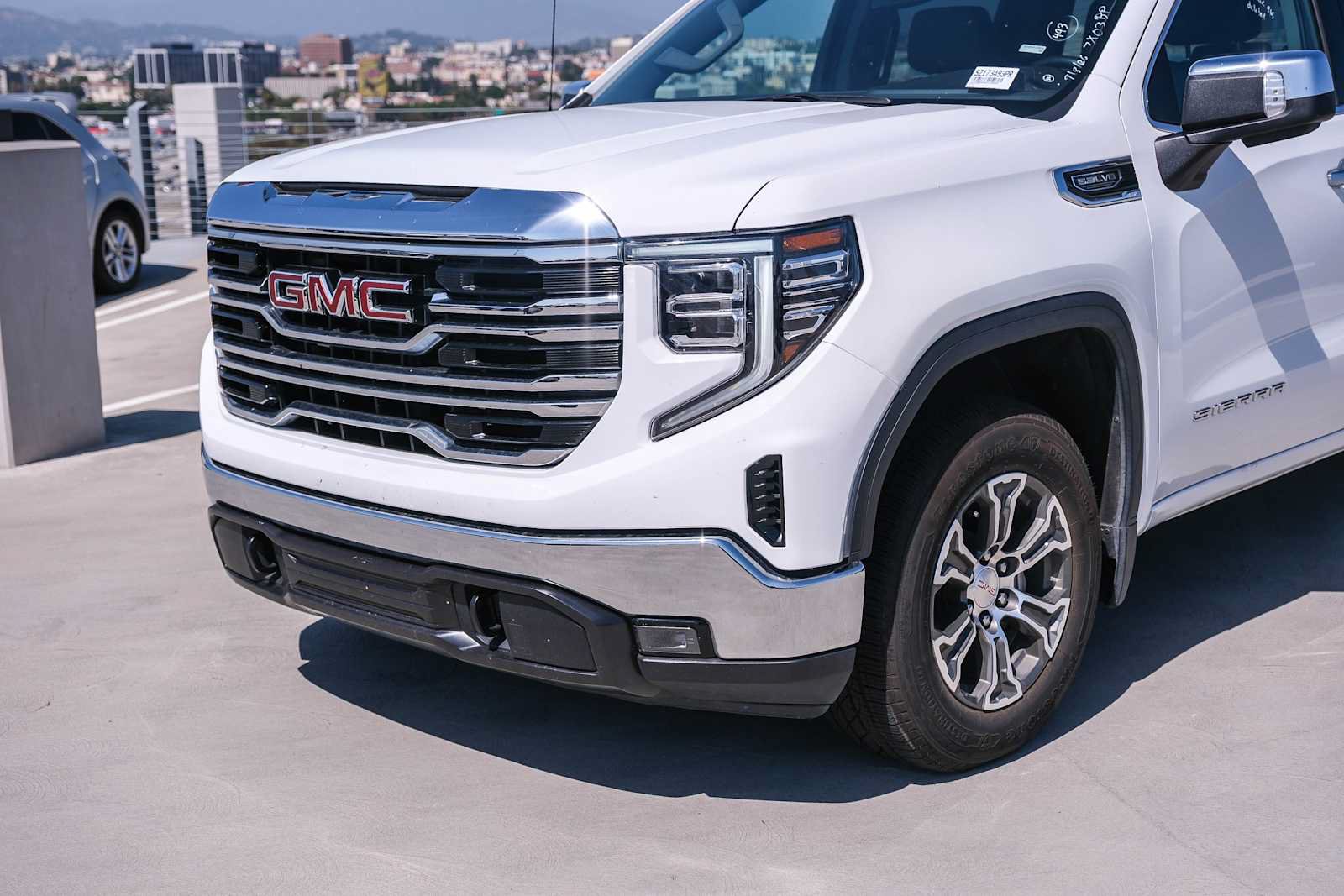 Used 2025 GMC Sierra 1500 SLT RWD image 11