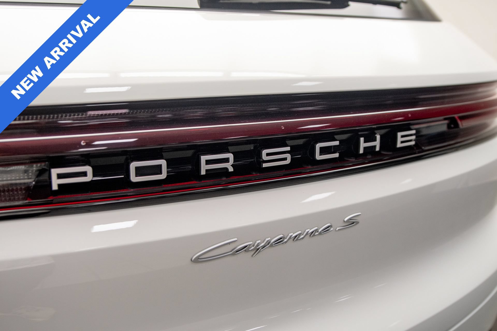 Used 2025 Porsche Cayenne S AWD/4WD image 36