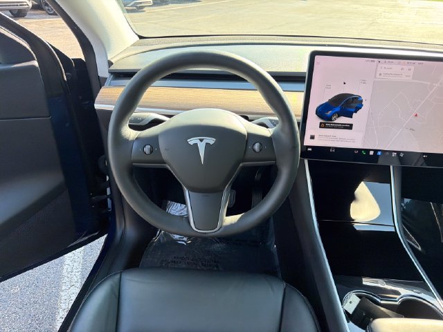 Used 2021 Tesla Model Y Long Range AWD/4WD image 22