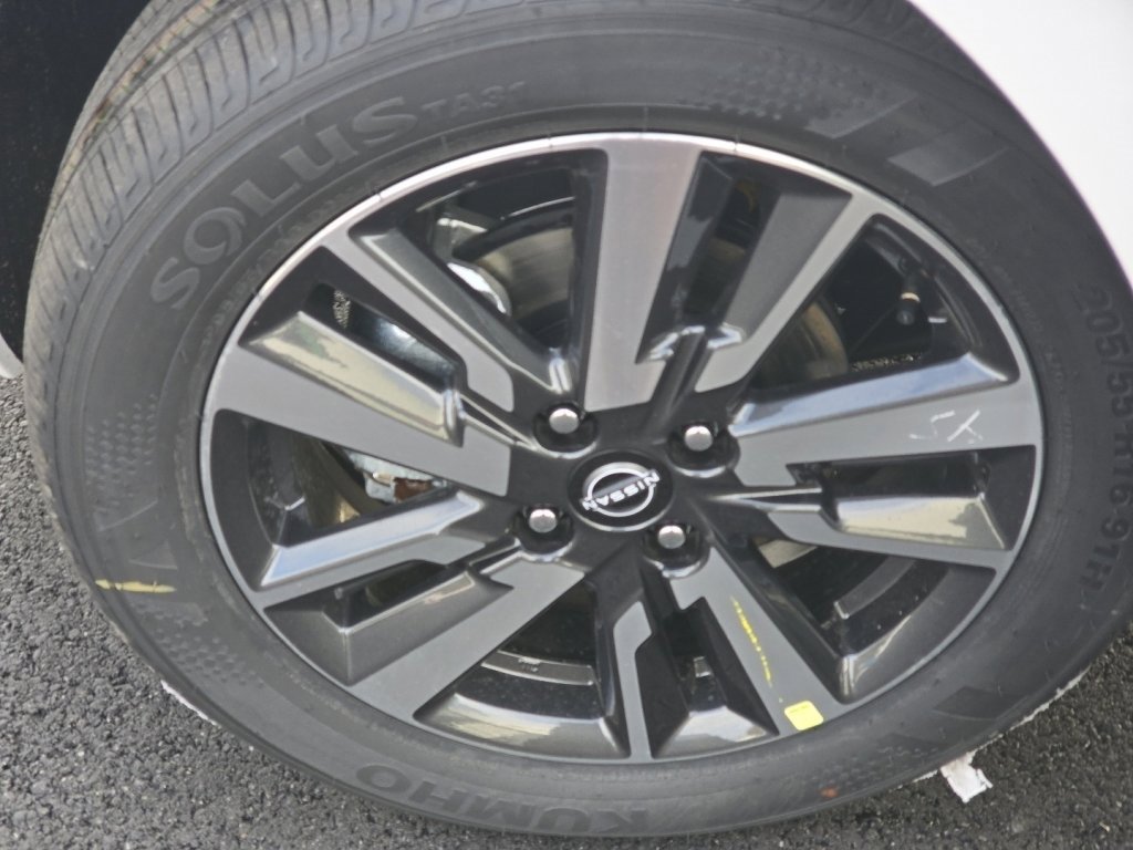 New 2025 Nissan Versa SV w/ Trunk Package image 18