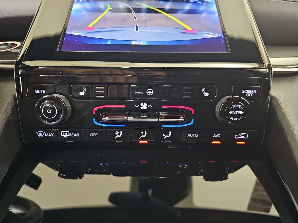 Used 2022 Jeep Grand Cherokee Altitude AWD/4WD image 26