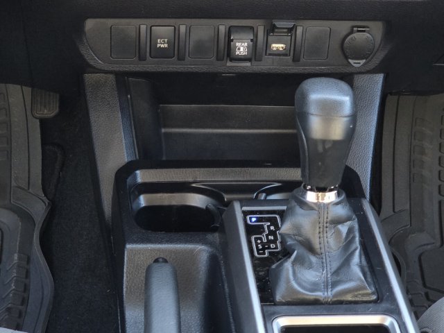 Used 2021 Toyota Tacoma SR5 RWD image 12