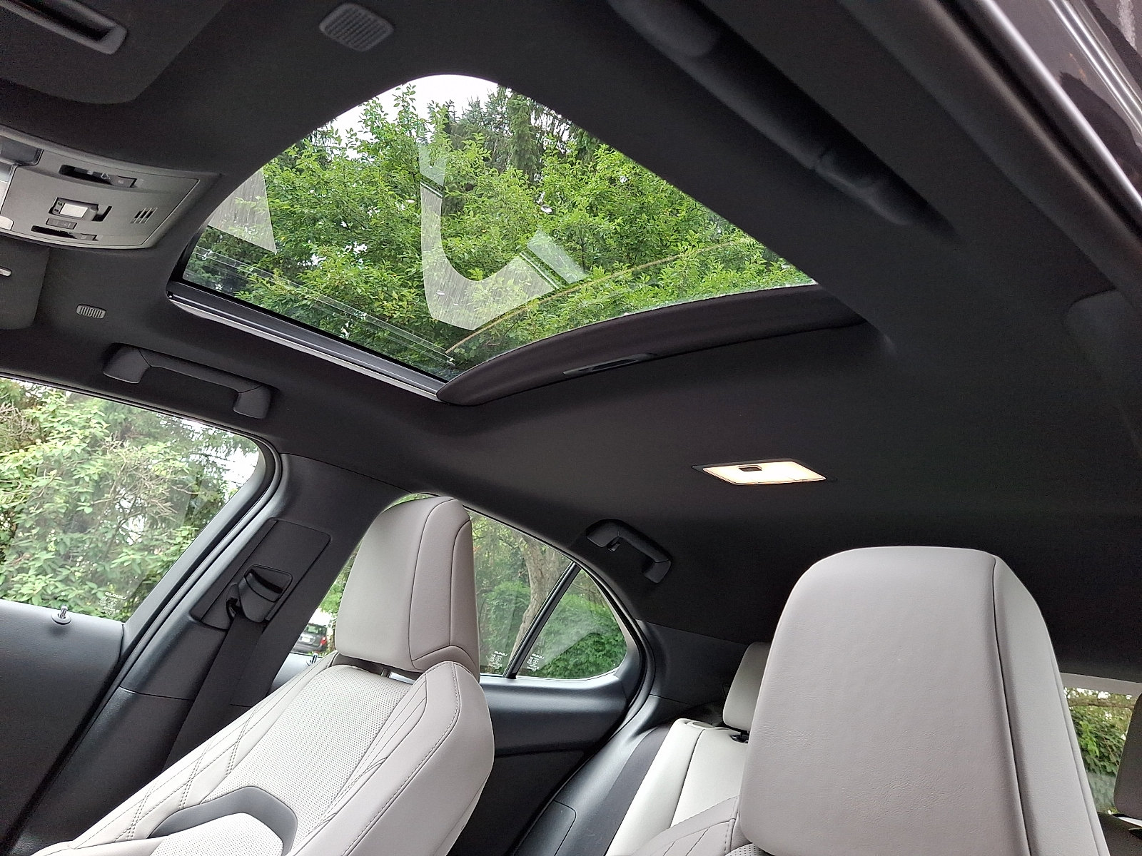 Certified 2026 Lexus UX 300h AWD w/ Accessory Package (2T) image 15