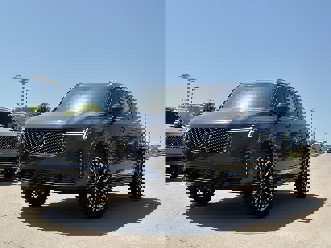 New 2025 Volvo XC90 T8 Plus w/ Protection Package Premier
