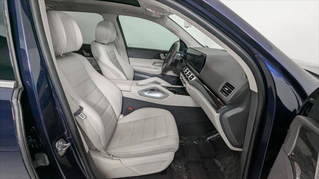 Used 2020 Mercedes-Benz GLS 450 4MATIC image 27