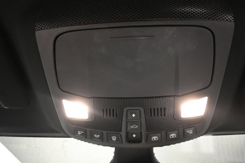 Used 2022 Ford Edge ST w/ Equipment Group 401A AWD/4WD image 18