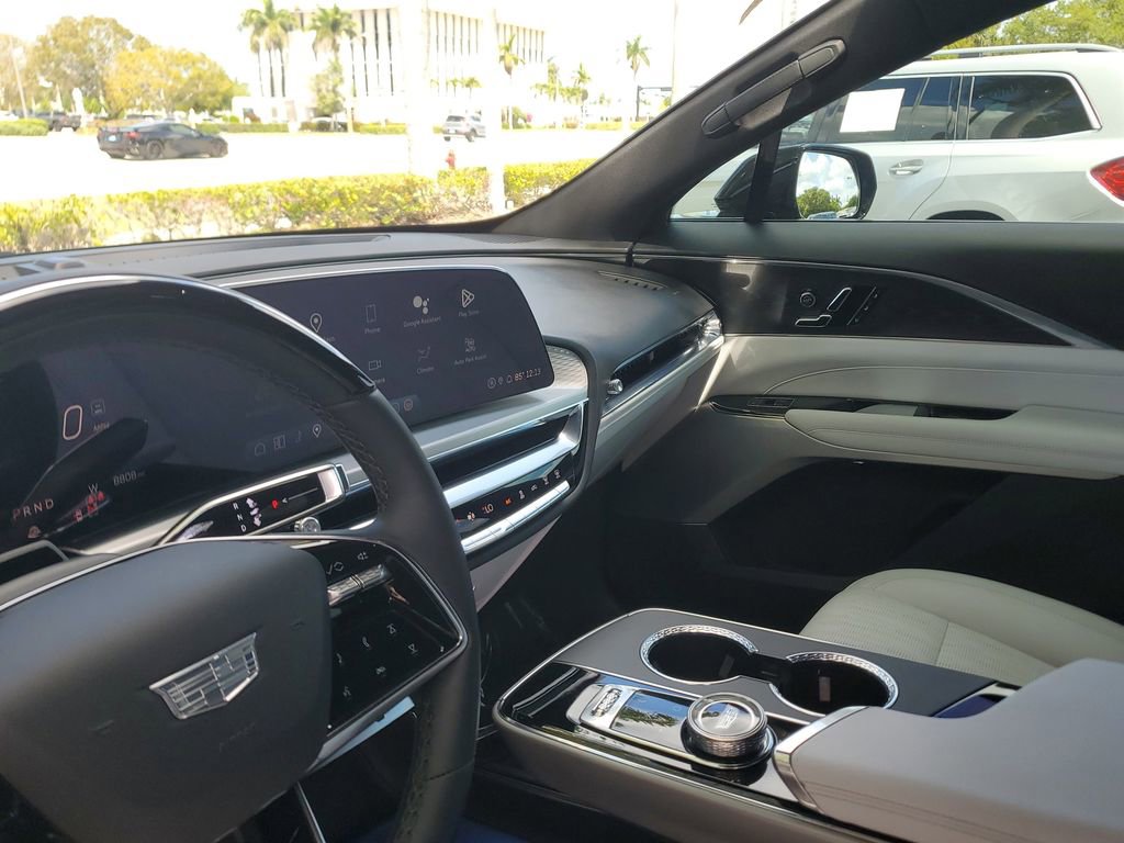 Certified 2024 Cadillac Lyriq Luxury w/ LPO, Floor Liner Package image 24