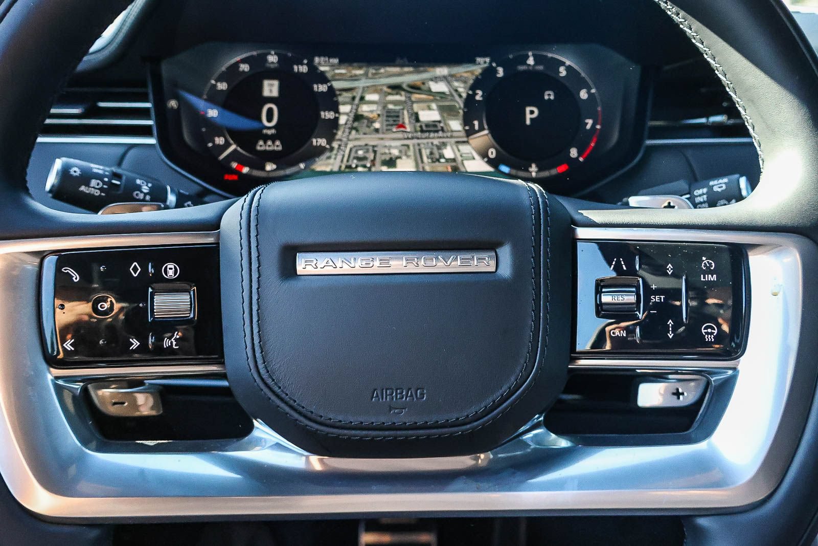 Certified 2024 Land Rover Range Rover SE AWD/4WD image 32