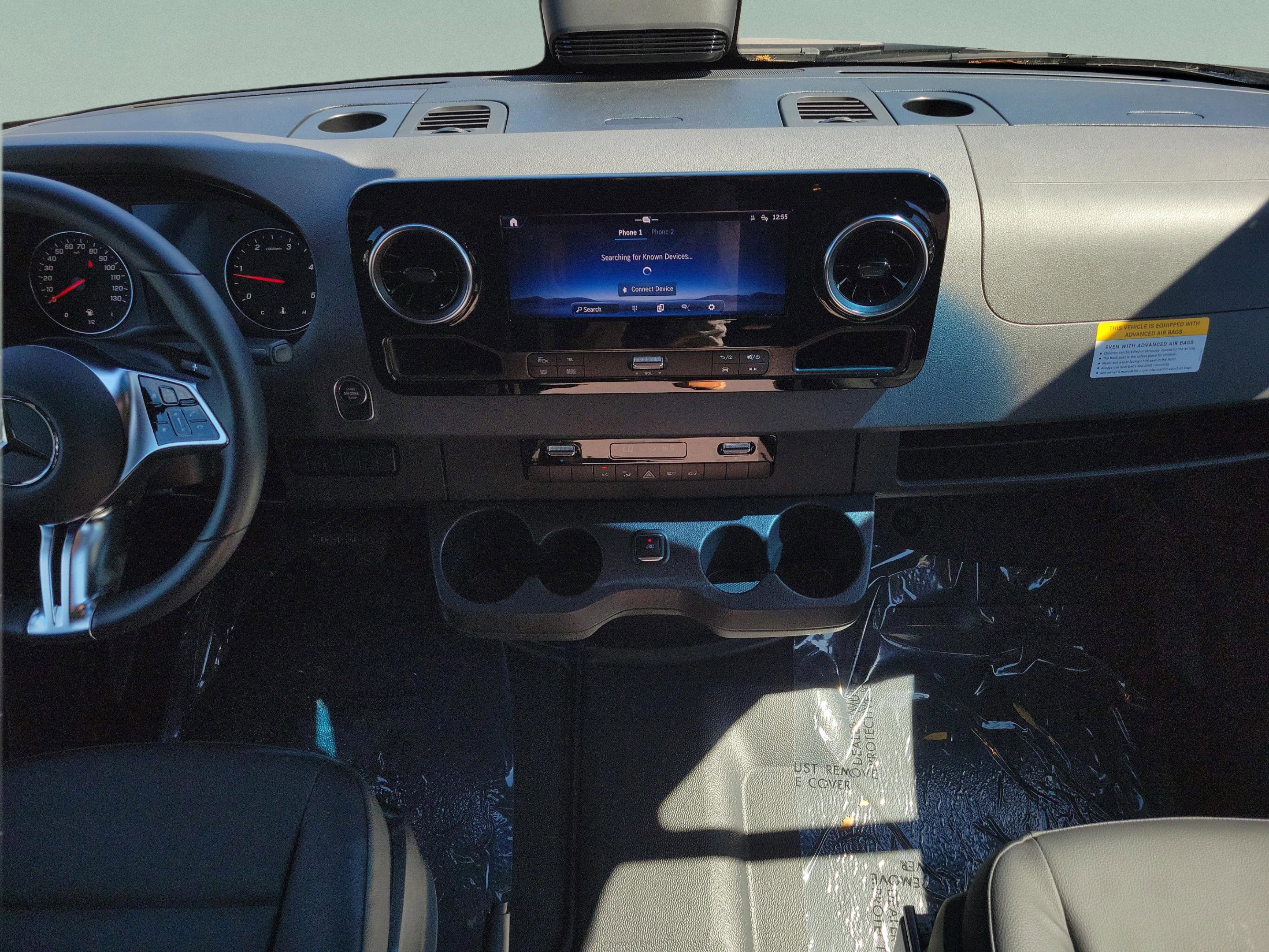 Used 2025 Mercedes-Benz Sprinter 2500 image 21