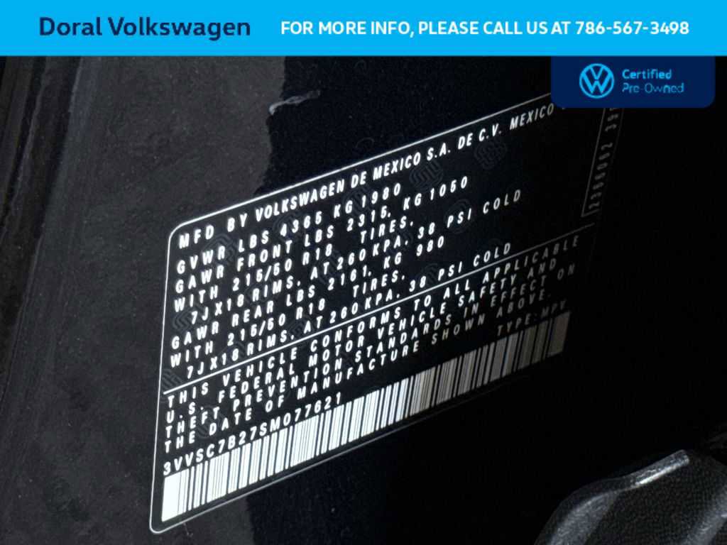 Used 2025 Volkswagen Taos SE FWD image 29