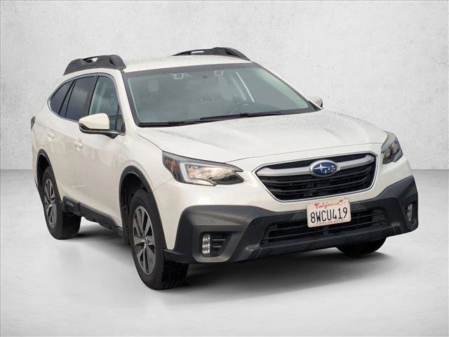 Used 2021 Subaru Outback Premium image 3