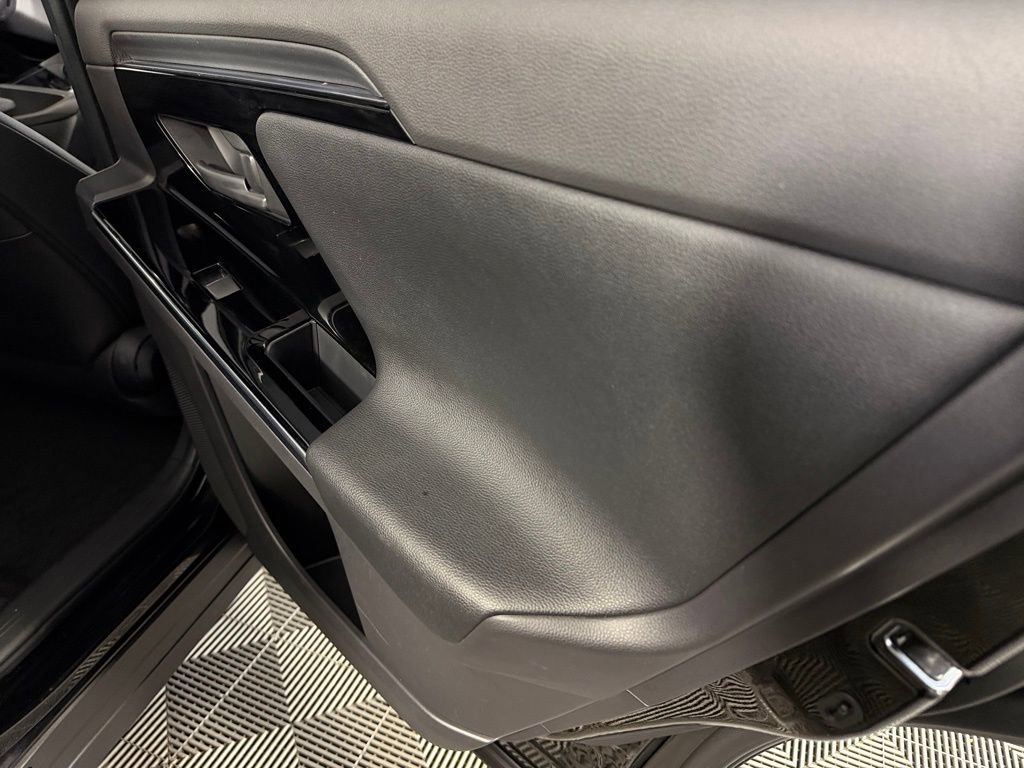 Used 2023 Subaru Solterra AWD image 32