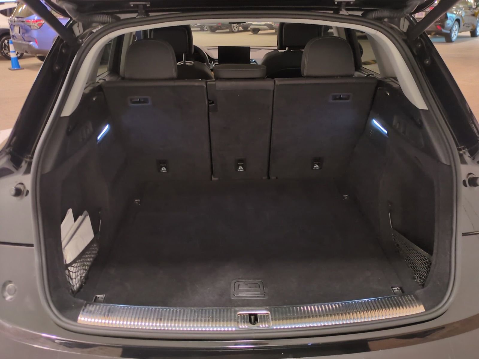 Used 2021 Audi Q5 Prestige w/ Prestige Package image 13