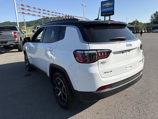 Used 2025 Jeep Compass Limited AWD/4WD image 6
