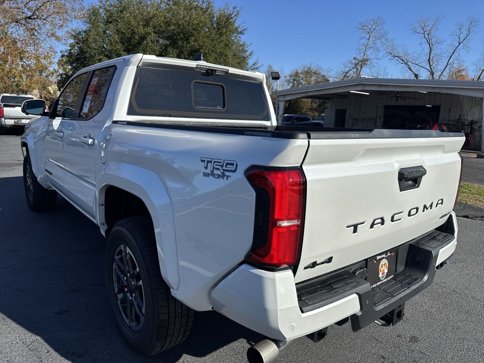 New 2024 Toyota Tacoma TRD Sport w/ TRD Sport Premium Package AWD/4WD image 7