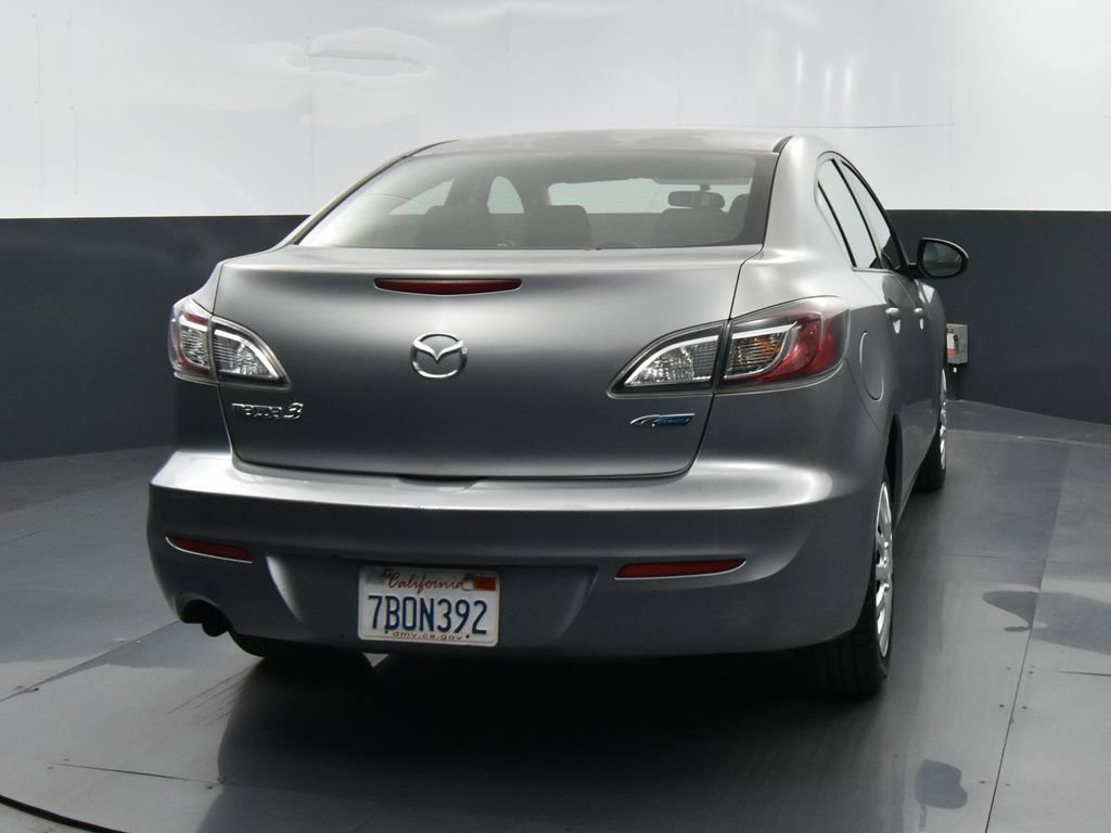 Used 2013 MAZDA MAZDA3 i Sport image 30