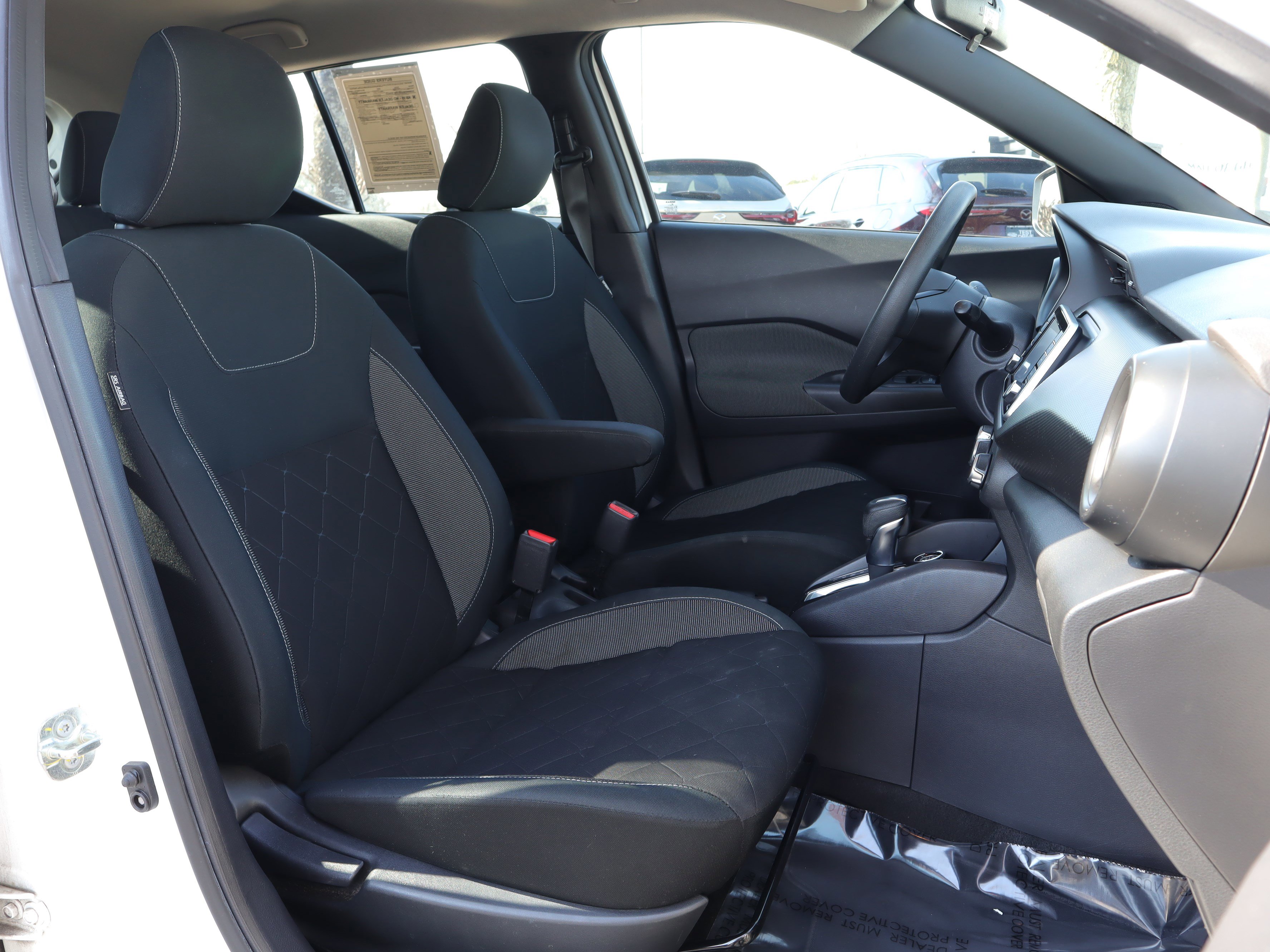 Used 2020 Nissan Kicks S image 28