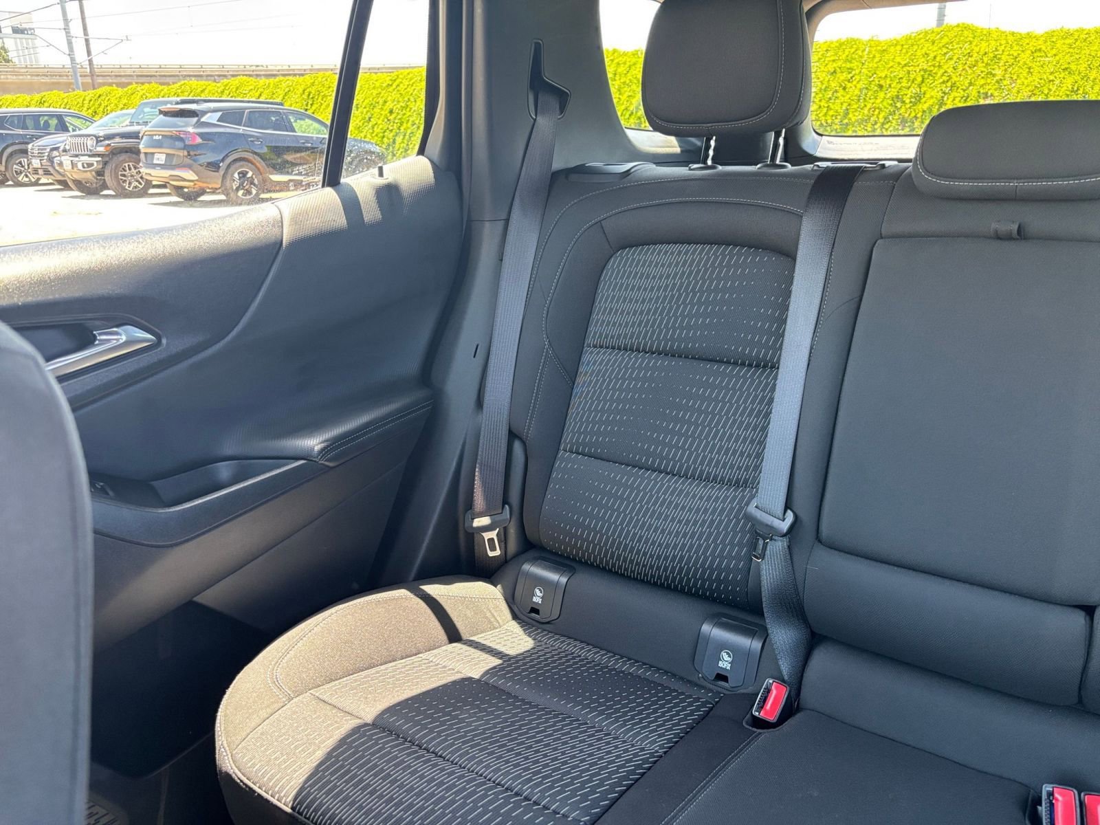 Used 2025 Chevrolet Equinox LT FWD image 39