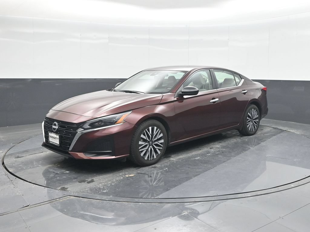 Used 2025 Nissan Altima 2.5 SV FWD video 1