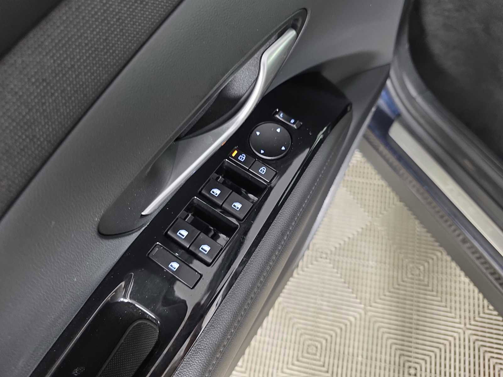 Used 2025 Hyundai Tucson Limited image 28