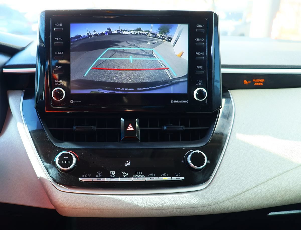 Used 2022 Toyota Corolla LE FWD image 47