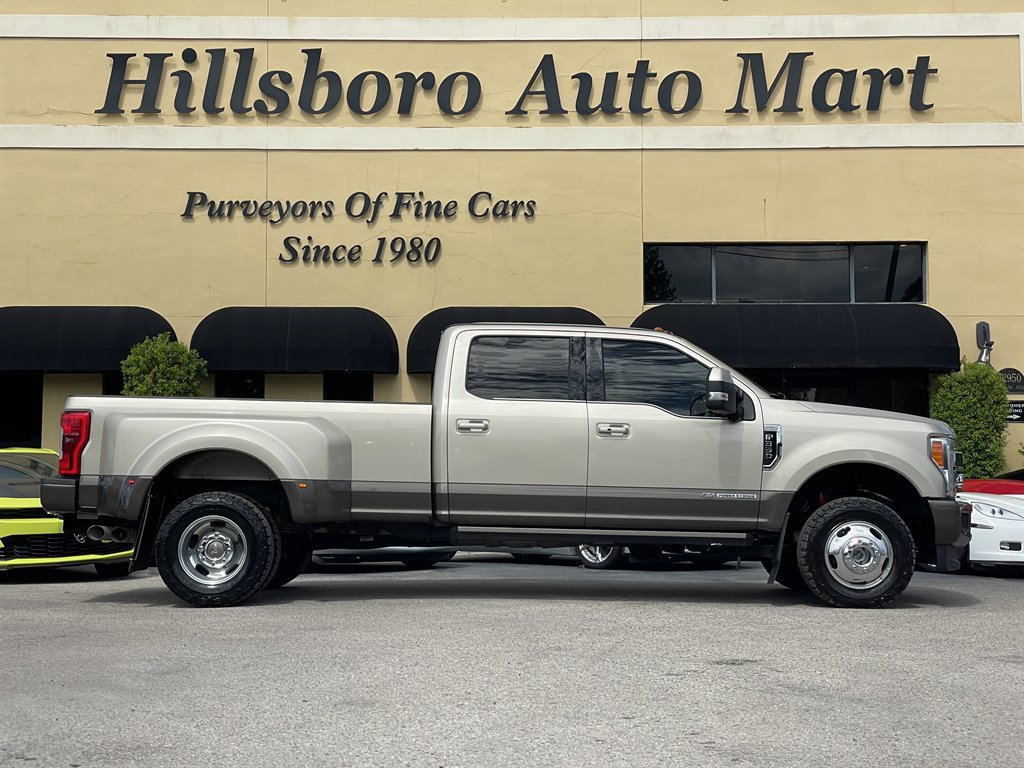Used 2017 Ford F350 King Ranch w/ King Ranch Ultimate Package AWD/4WD image 5
