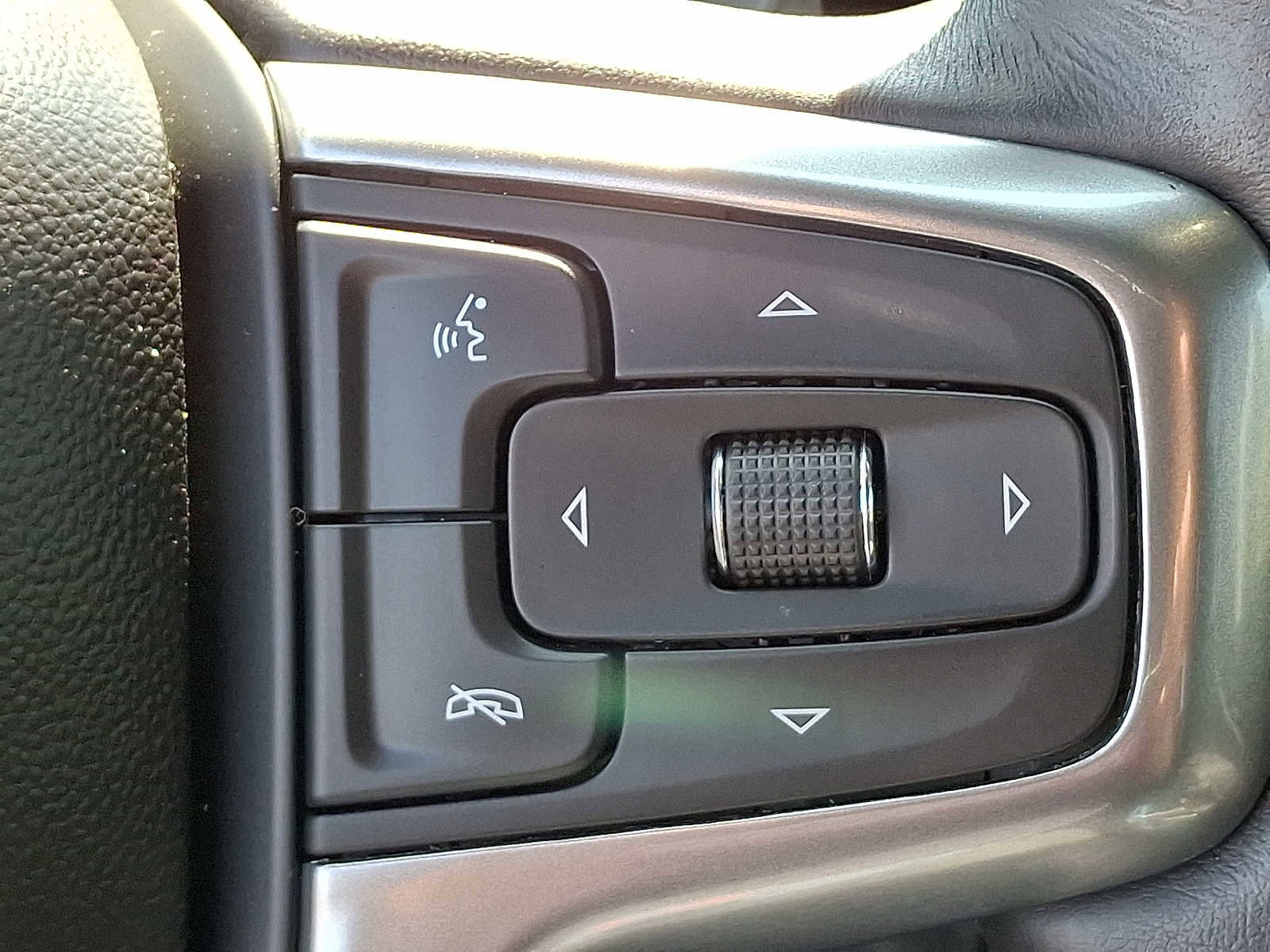 Used 2022 Chevrolet Silverado 1500 RST image 23