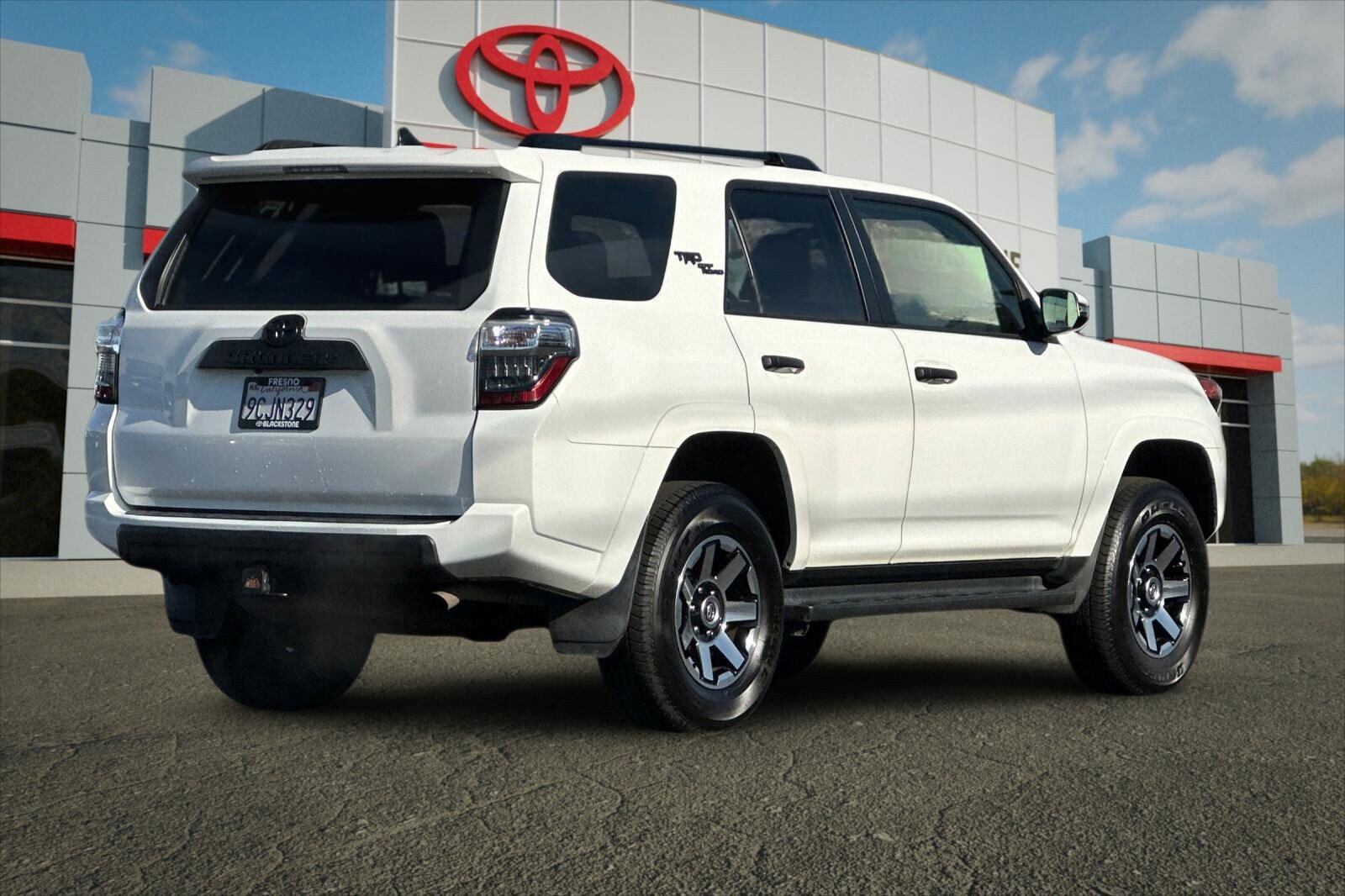 Certified 2022 Toyota 4Runner TRD Off-Road Premium image 3