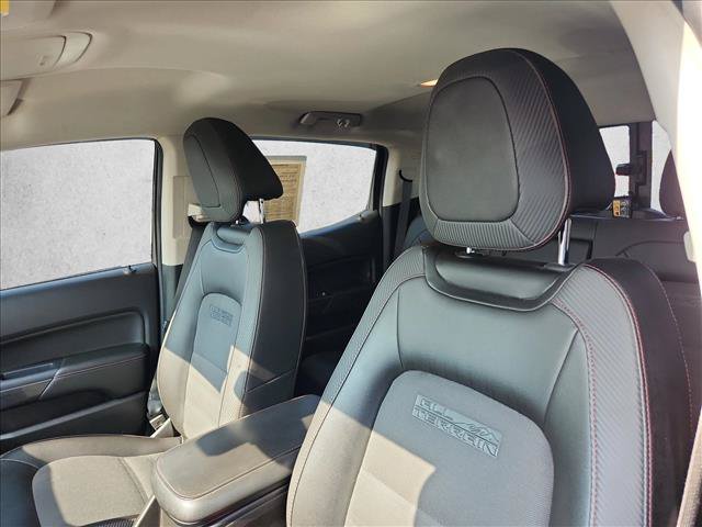 Used 2016 GMC Canyon SLE w/ All Terrain Adventure Package AWD/4WD image 12