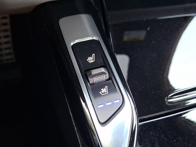 Certified 2025 Kia Sorento SX Prestige AWD/4WD image 22