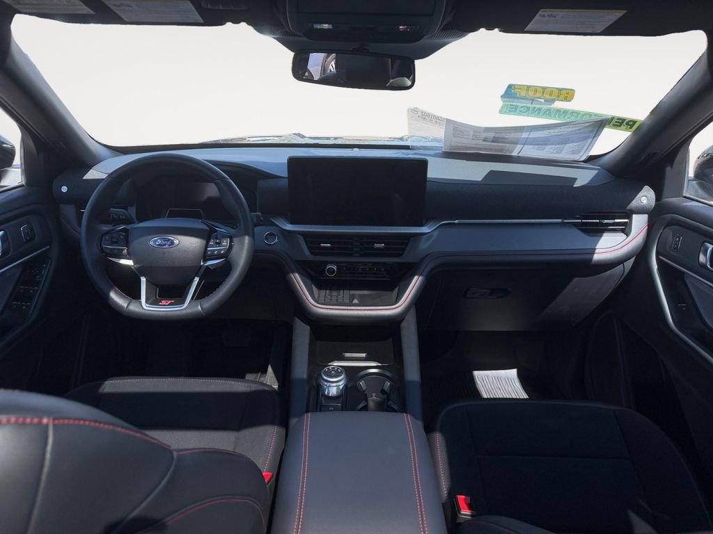 Used 2025 Ford Explorer ST image 21
